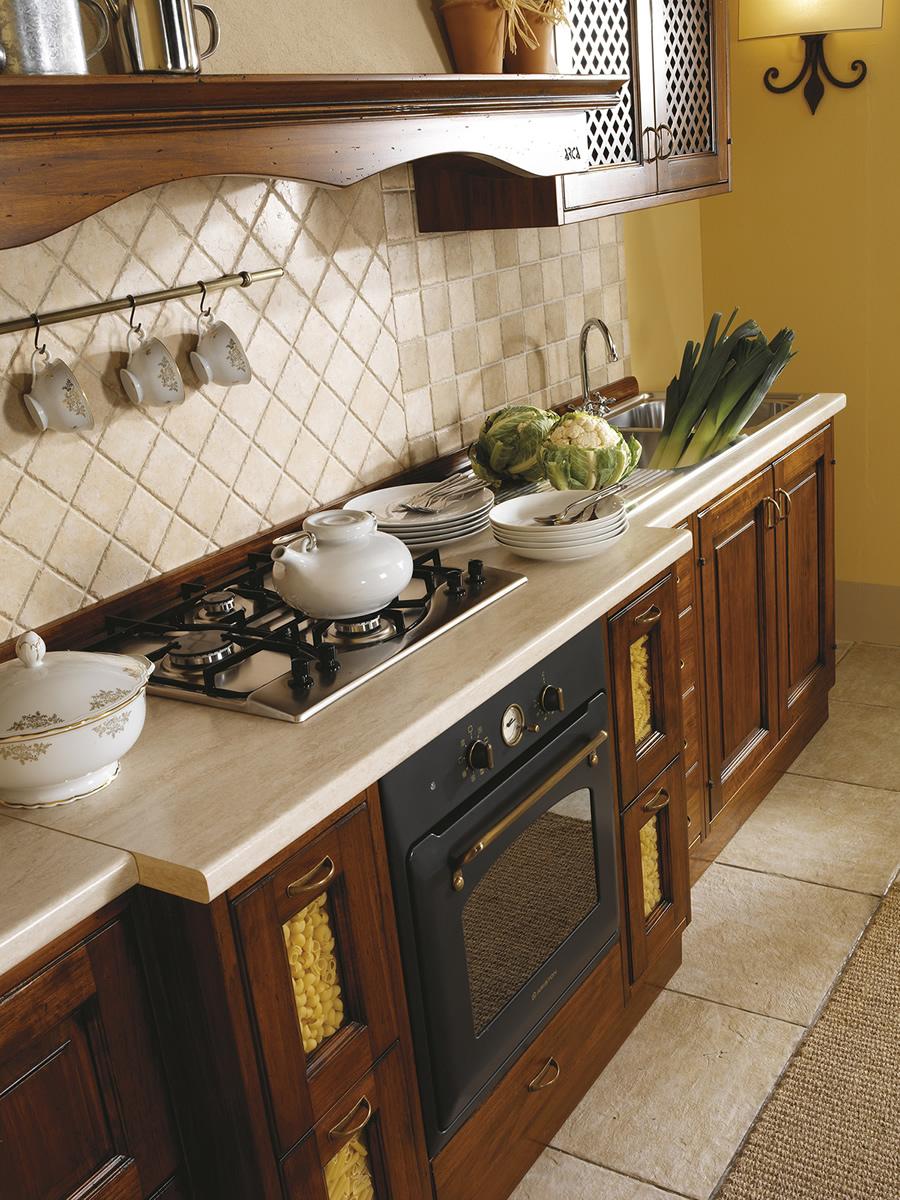 Foto Cucine Classiche Legno. Cucine Classiche Cucine In Legno Tavoli ... Foto Cucine Classiche Legno. Cucine Classiche Cucine In Legno Tavoli ...